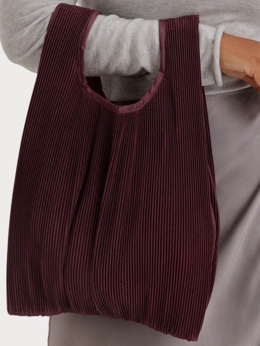 BAGGU Pleated Tote in Deep Burgundy